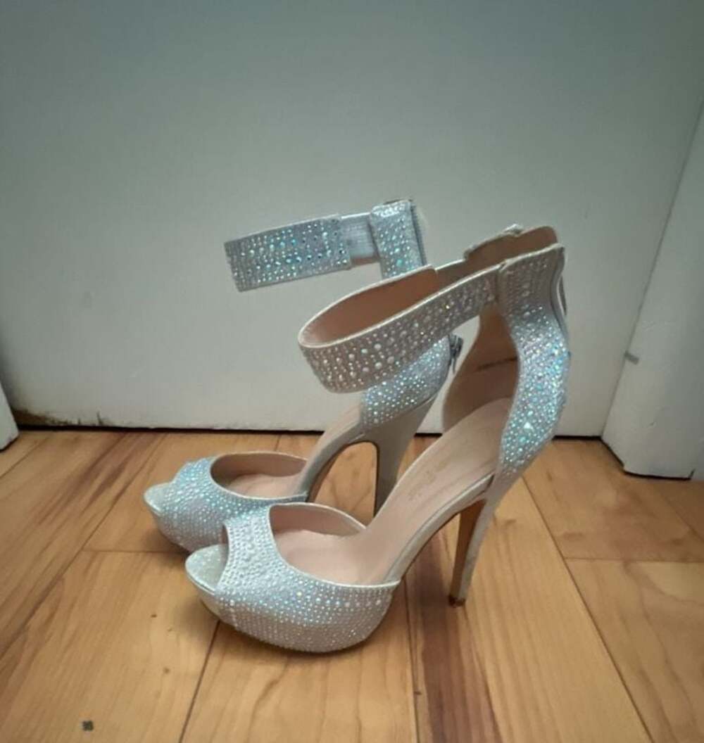 Dream Pairs Women's Rhinestone Platform Stiletto Heels Silver Size 6.5 and 5in h